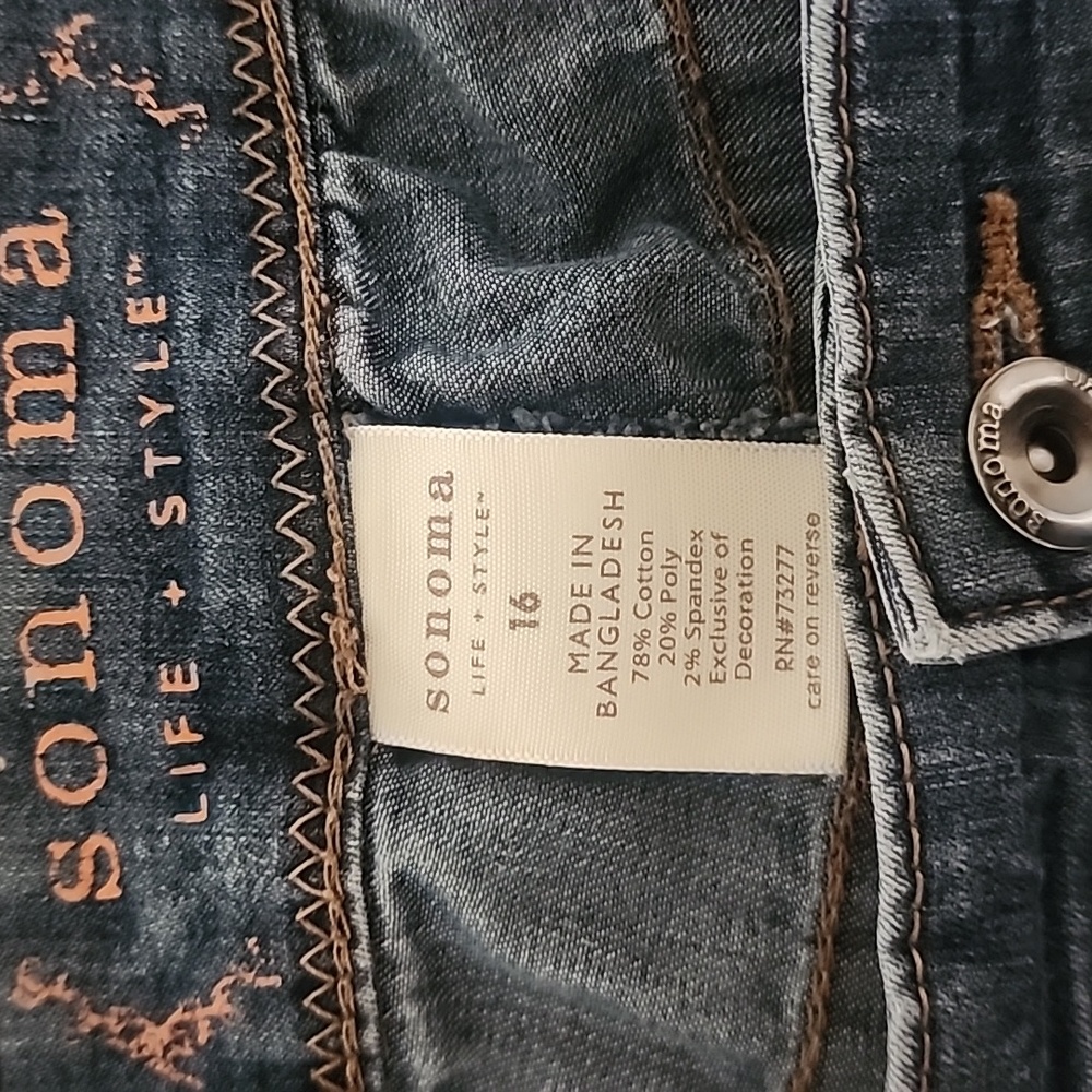 Sonora Modern Jean Shorts, Size 16 Medium Denim Color - Picture 2 of 3